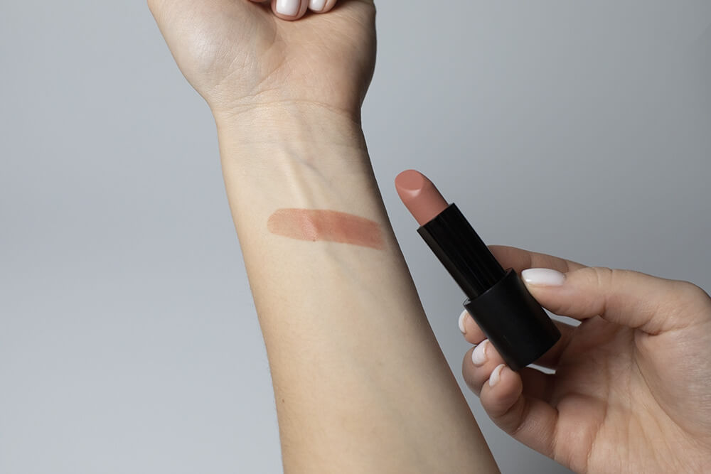 RVB LAB Make Up Matt & Velvet Lipstick Pomadka matowa - odcień Nude (nr 31) 3,5 ml