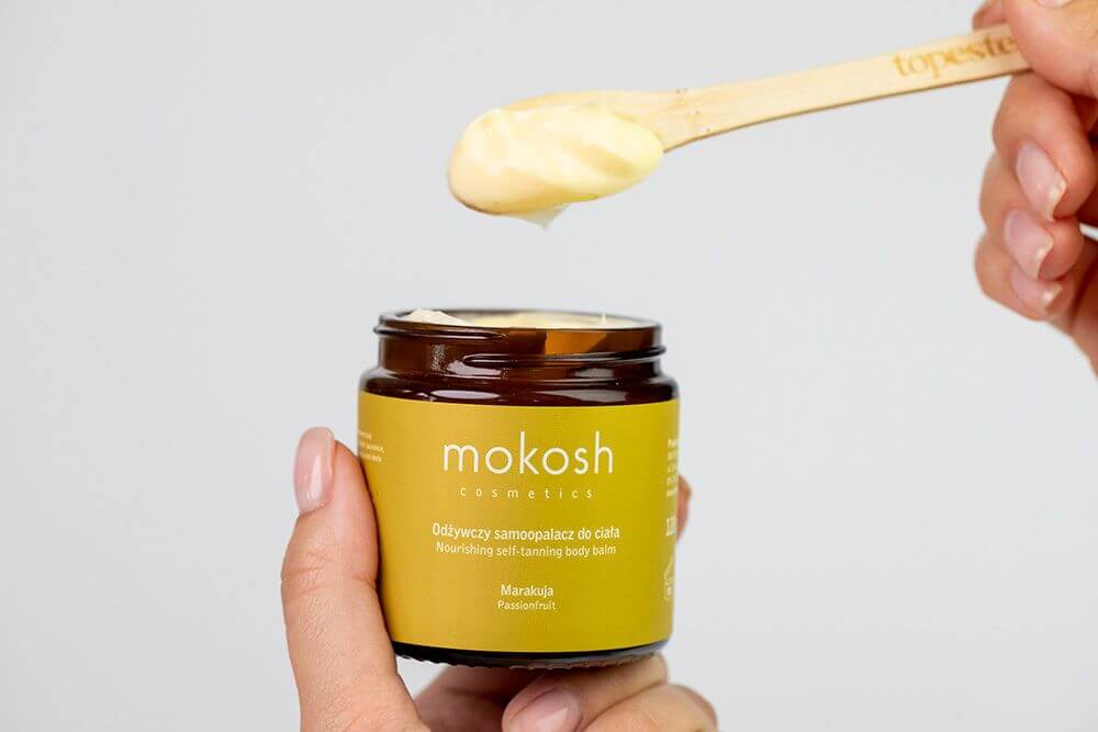 Mokosh Nourishing Self-Tanning Body Balm Passionfruit Odżywczy samoopalacz do ciała - Marakuja 120 ml