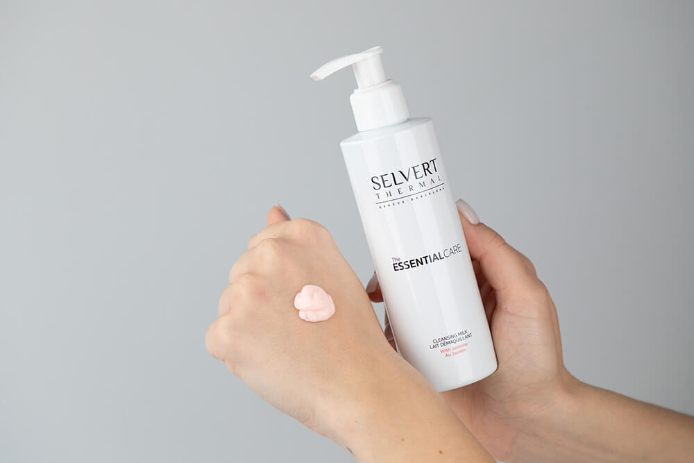 Selvert Thermal Cleasing Milk Mleczko oczyszczające dla skóry dla każdego rodzaju skóry 200 ml