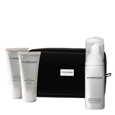 Dr Ambroziak Travel Set ZESTAW Pianka myjąca 50 ml + Krem nawilżający na dzień 20 ml + Krem odżywczy 20 ml + Kosmetyczka 1 szt