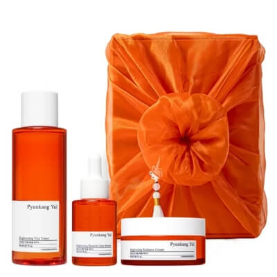 Pyunkang Yul Brightening Line Gift Set ZESTAW Tonik 150 ml + Rozjaśniające serum do twarzy 30 ml + Rozświetlający krem do twarzy 50 ml