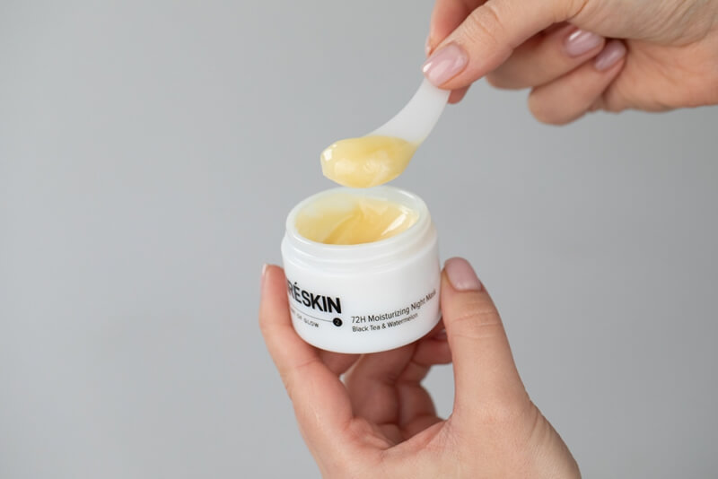 Kire Skin Pielęgnacja Skóry Suchej, Problematycznej ZESTAW Serum energetyzujące czarna herbata 30 ml + Maska nawilżająca, całonocna, czarna herbata 50 ml