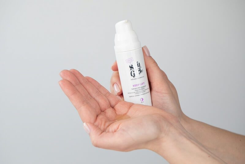Be The Sky Girl Peel Me Tender Peeling + Keep Lift Serum ZESTAW Rozświetlający peeling kwasowy do twarzy 2 x 4 g + Serum liftingujące 30 ml