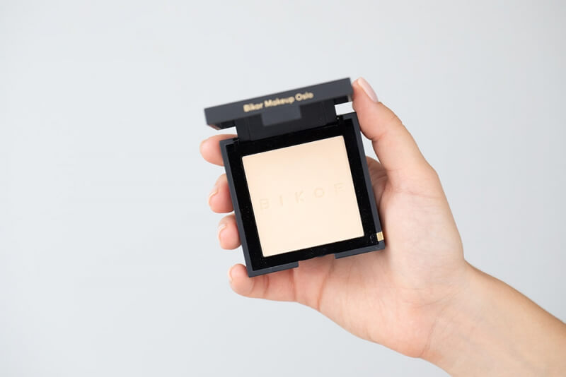 Bikor Oslo Compact Powder Puder - N°1 Vanilla cream (jasny, ciepły beż) 8 g