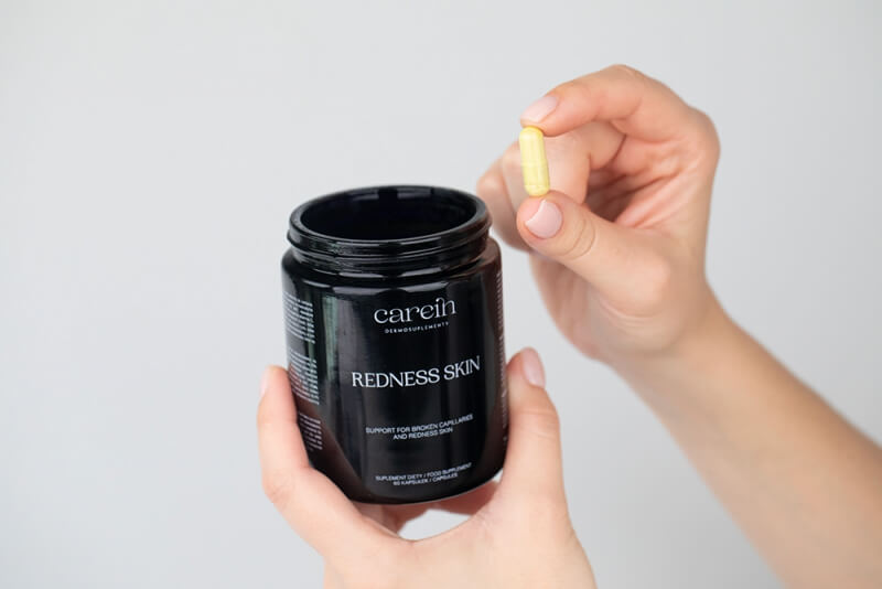 Carein Redness Skin 90 Days ZESTAW Kuracja 90 dni : Wzmocniona skóra bez pękających naczynek i rumienia 60 kaps + Uzupełnienie 60 kaps x 2