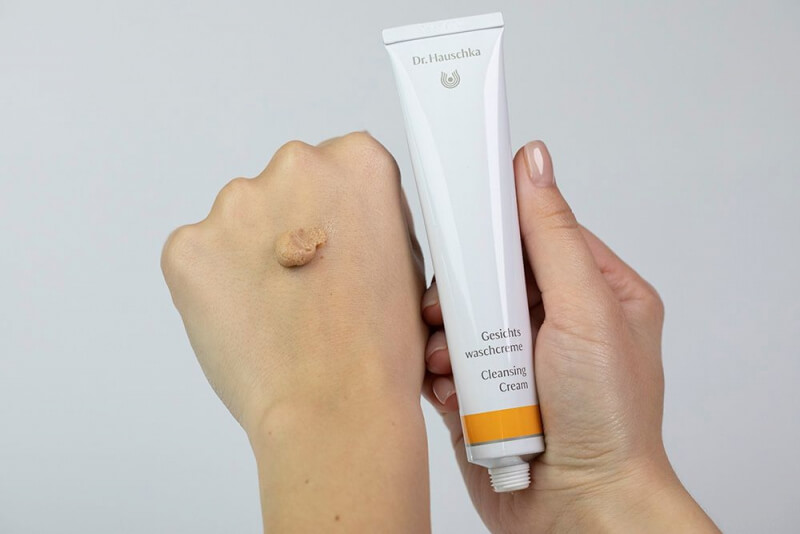 Dr Hauschka Beauty Face ZESTAW Krem do mycia twarzy 50 ml + Krem z róży na dzień 30 ml + Sztyft pielęgnacyjny do ust 4,9 g
