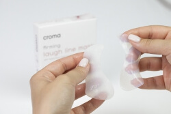 Croma Firming Laugh Line Mask Ujędrniająca maska na zmarszczki śmiechu z kwasem hialuronowym i ekstraktem z granatu 8 szt.