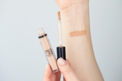 RVB LAB Make Up HD Lifting Effect Concealer Korektor z efektem liftingu (nr 14) 3 ml