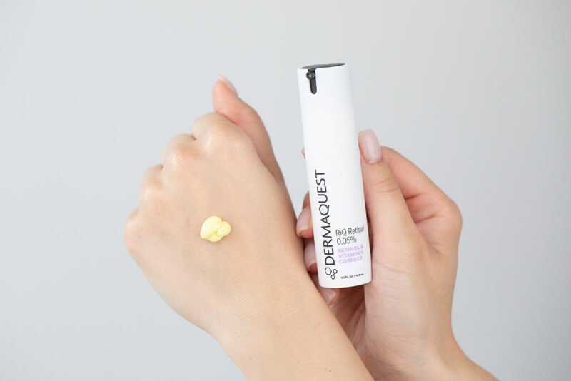 Dermaquest RiQ Retinal 0.05 % Krem przeciwstarzeniowy dla skóry wrażliwej, skłonnej do rumienia i trądziku różowatego 14,8 ml