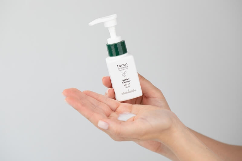 Dermomedica Azelaic Cream + Azelaic Cleanser ZESTAW Krem z kwasem azelainowym, witaminą E i heksylorezorcynolem 15 ml + Żel do mycia z kwasem azelainowym 60 ml