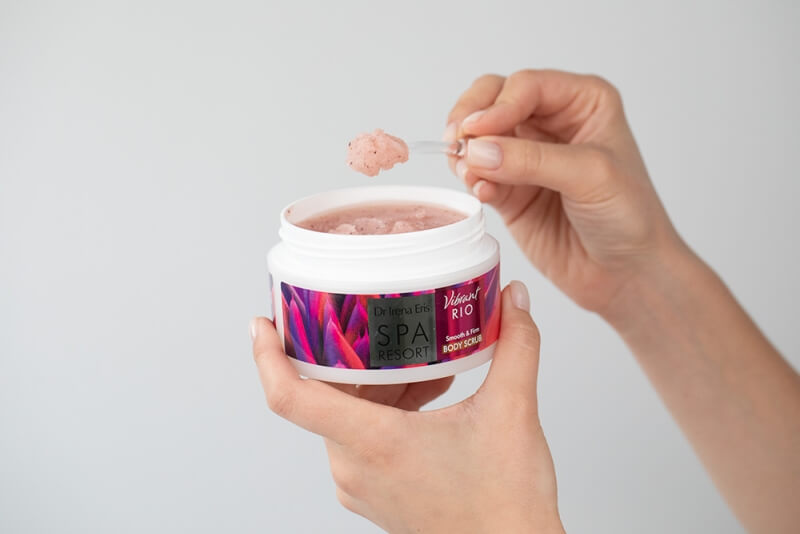 Dr Irena Eris Vibrant Rio Set ZESTAW Peeling do ciała 200 g + Krem do biustu 100 ml + Balsam do ciała 200 ml + Kosmetyczka 1 szt