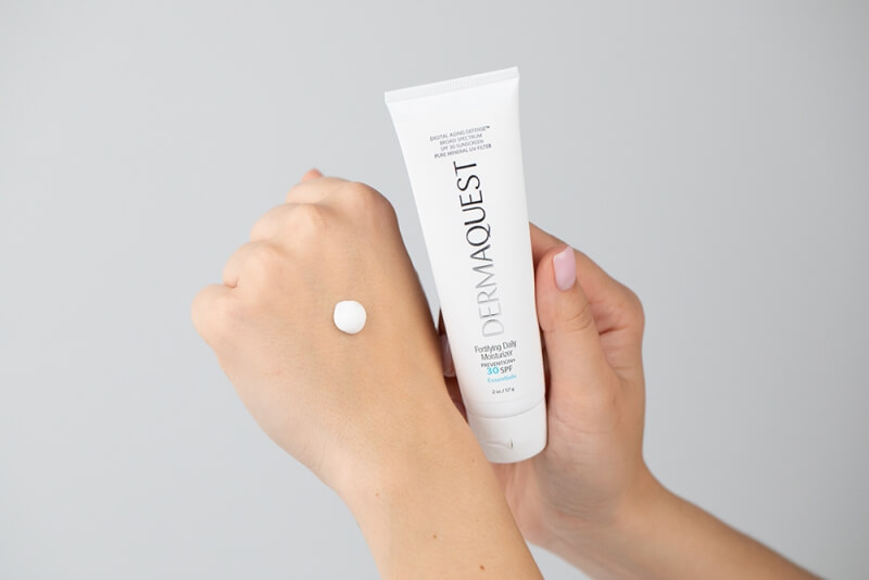 Dermaquest Fortifying Daily Moisturizer SPF 30 Wzmacniający krem nawilżający do codziennej fotoprotekcji 57 g