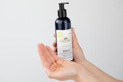 Clochee Refreshing Shower Oil Orzeźwiający olejek do mycia ciała 250 ml