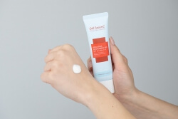 Cell Fusion C Aquatica Sunscreen 100 SPF 50+ / PA ++++ Wyciszający i nawilżający krem z fotoprotekcją 50 ml