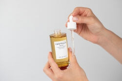 Skin1004 Madagascar Centella Basic ZESTAW Serum 100 ml + Krem przeciwsłoneczny 50 ml