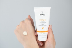 Image Skincare Hydrating Enzyme Masque 20% Bogata maska nawilżająca i odżywiająca z 20% wit. C, 56,7 ml