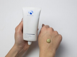 iS Clinical Zabieg Smooth & Soothe Facial ZESTAW Profesjonalna maska żelowa do użytku domowego 120 g + Maseczka eksfoliująca 120 g