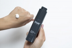 True Day and Night Complete Skin Care Set - Men ZESTAW Regenerujący krem na noc 50 ml + Nawilżający krem na dzień dla mężczyzn 50 ml