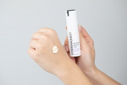 Dermaquest RiQ Retinol Radiance 1% Serum wygładzające, ujędrniające i rozjaśniające z retinolem 14,8 ml