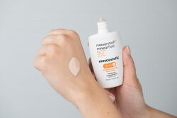 Mesoestetic Mesoprotech Mineral Fluid SPF 50 Mineralny fluid SPF50 50 ml