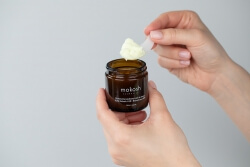 Mokosh Anti Aging and Corrective Care ZESTAW Przeciwzmarszczkowy krem do twarzy 0,5% Retinolu H10 i Retinoinianu HPR 60 ml + Korygujący krem pod oczy - Zielona herbata 30 ml