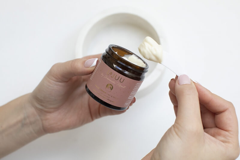 Lajuu California Dream ZESTAW Krem do twarzy na dzień i na noc - antyoksydacja 60 ml + Brązujące serum do twarzy o działaniu liftingującym 30 ml + Brązujący balsam