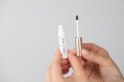 Jane Iredale PureBrow Gel NEW Kremowy żel do brwi (kolor Clear) 4,25 g
