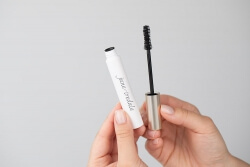 Jane Iredale Beyond Lash Volumizing Mascara Pogrubiający tusz do rzęs 8 g (kolor Black Ink)