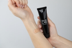 RVB LAB Make Up Long Lasting Camouflage SPF 20 Trwały podkład typu Kamuflaż (nr 14) 30 ml