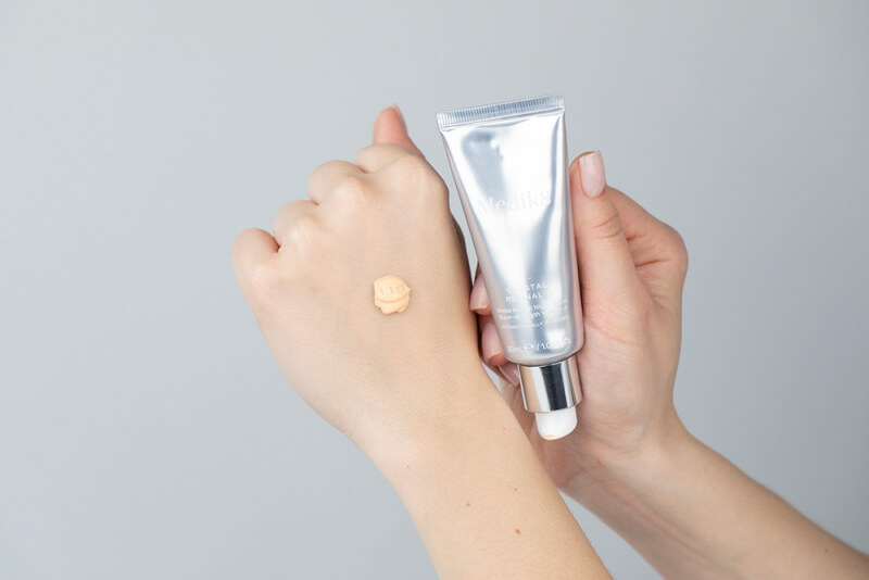 Medik8 Nighttime Renew ZESTAW Stabilne serum na noc o wysokiej mocy z aldehydem retinowym 30 ml + Krem pod oczy z retinalem 15 ml