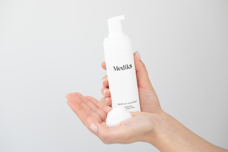 Medik8 Gentle Cleanse Rozmarynowa pianka oczyszczająca 150 ml