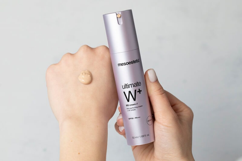 Mesoestetic Ultimate W+ Whitening Cream BB Medium Krem BB wyrównujący koloryt - kolor Medium 50 ml