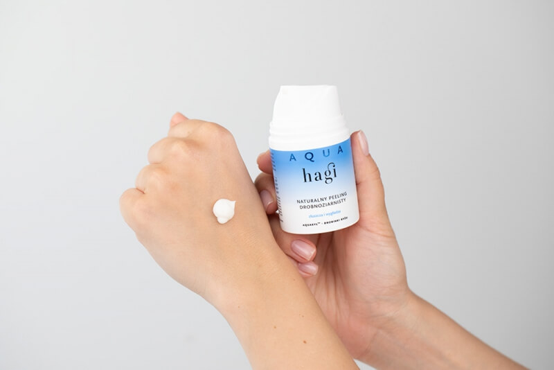 Hagi Naturalny Peeling Drobnoziarnisty Łagodny peeling z drobinkami ryżu 50 ml