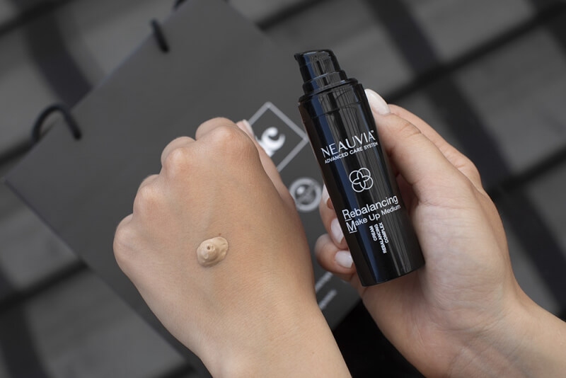Neauvia Rebalancing Make Up Pozabiegowy make-up kolor medium 30 ml