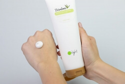 O right Bamboo Moisturizing Shampoo + Bamboo Moisturizing Conditioner ZESTAW Szampon nawilżający do włosów bardzo suchych i zniszczonych 400 ml + Odżywka nawilżająca do włosów bardzo suchych 250 ml
