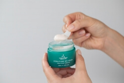 Aromatherapy Associates Hydra Plump Gel Cream Lekki krem nawilżający 50 ml
