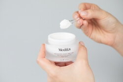 Medik8 Advanced Night Restore + Gentle Cleanse ZESTAW Odbudowujący krem naprawczy na noc 50 ml + Rozmarynowa pianka oczyszczająca 40 ml