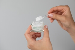 Pyunkang Yul Calming Moisture Repair Balm Kojący krem - balsam do twarzy 30 ml