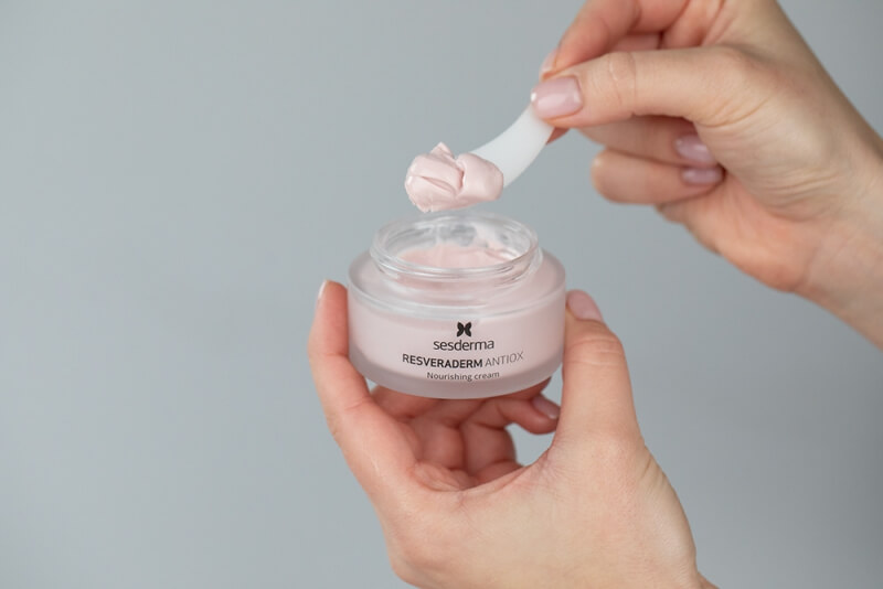 Sesderma Resveraderm Facial Cream + Serenity Night Cream ZESTAW Krem przeciwstarzeniowy 50 ml + Krem na noc 50 ml