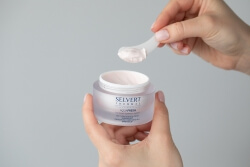 Selvert Thermal Intense Booster Drops Moisturising + 48H Hydration Rich Cream ZESTAW Ampułki nawilżające 10x 2 ml + Bogaty krem nawadniający 48h 50 ml