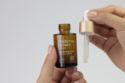 Sesderma Acglicolic Classic + Factor G - Rejuvenating Serum ZESTAW Krem nawilżający SPF15 50 ml + Serum z pęcherzykami lipidowymi 30 ml, kartonik
