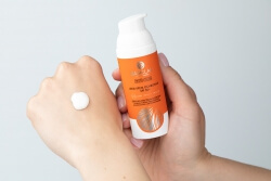 BasicLab Odnowa i Stymulacja + Prewencja i Antyoksydacja ZESTAW Serum z czystym retinolem 0,5%, 15 ml + Lekki krem ochronny SPF 50+, 50 ml