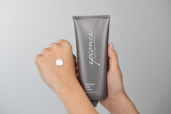 Epionce Enriched Body Cream Odżywczy krem do ciała 230 ml