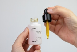 Iossi Q10 Shot Youth Booster Oil Serum Serum olejowe z koenzymem Q10, wit. C i E, 30 ml