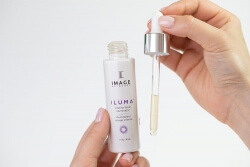 Image Skincare Intense Facial Illuminator Intensywny wzmacniacz rozjaśniający przebarwienia i wyrównujący koloryt 27 ml