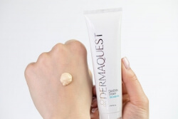 Dermaquest SkinBrite Cream Przeciwstarzeniowy krem rozjaśniająco-wybielający 57 ml