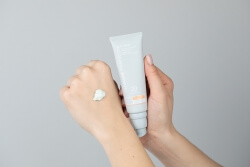 Germaine de Capuccini B-Calm Correcting Cream SPF20 Krem korygujący do skóry wrażliwej i zaczerwienionej 50 ml