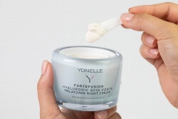 Yonelle Fortefusion Hyaluronic Acid Forte Melatonin Night Cream Krem na noc z melatoniną i kwasem hialuronowym forte 55 ml