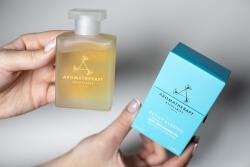 Aromatherapy Associates Revive Evening Bath & Shower Oil Wieczorny pobudzający olejek do kąpieli 55 ml