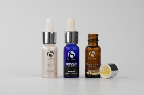Serum do twarzy iS Clinical - jak dobrać je do potrzeb swojej skóry?